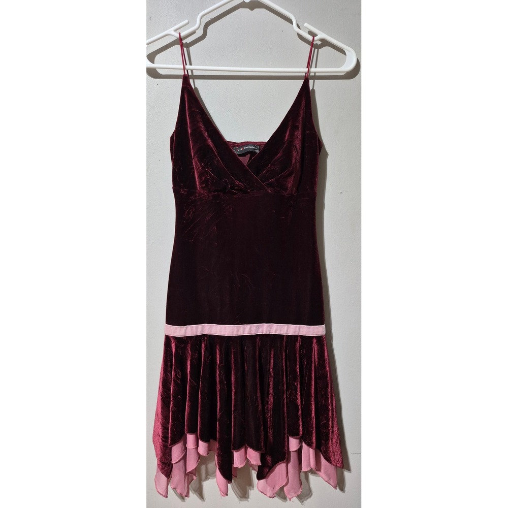 Jodi Kristopher Burgundy Velvet Handkerchief Hem Dress Pink Trim Womens V-Neck